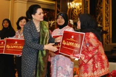 Rayakan HUT Ke- 2 Tahun,...