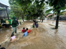 Jembatan Putus di Sawangan...