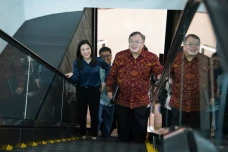 Angela Tanoesoedibjo...