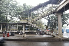 Pagar Hilang Dicuri,...