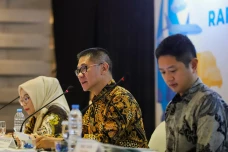 Asuransi Digital Bersama...