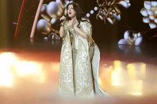 Shabrina Leanor Sentuh...