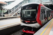 Penampakan KRL CLI-125...