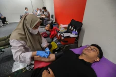Aksi Donor Darah untuk...