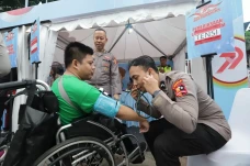 Pemeriksaan Kesehatan...