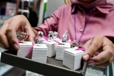 Harga Emas Perhiasan...