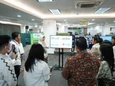 Teknologi AI Bantu Cek...