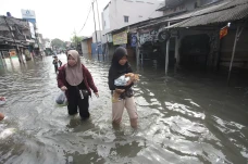 Banjir Setinggi 1 Meter...
