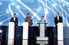 Sinergi Komdigi, Indosat,...
