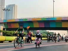 Ratusan Karyawan Accor...