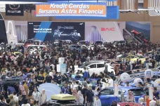 Pengunjung Membludak...