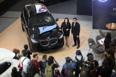BMW Exhibition Hadirkan...
