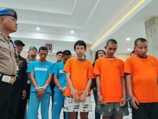 Polda Jateng Tangkap...
