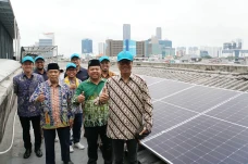 Dukung Transisi Energi,...
