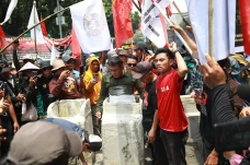 Teatrikal Cedor Tubuh...