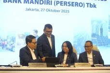Bank Mandiri Kokohkan...