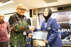 IDSurvey dan Universitas...