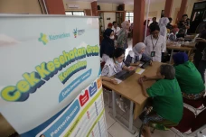 Lansia Antusias Ikuti...