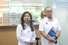 Menkomdigi Bertemu Kepala...