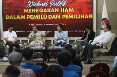 Perlindungan Hak Konstitusional...