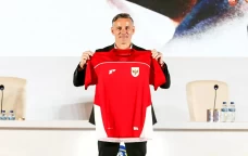 Resmi! John Herdman...
