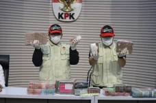 OTT Bupati Pati dan...