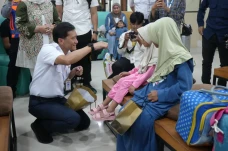 Direktur Utama KAI Tinjau...