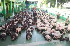 Simulasi Bencana Tanamkan...