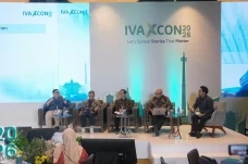 Ratusan Tenaga Kesehatan...