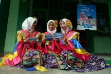 Lewat KEJAR, BCA Syariah...