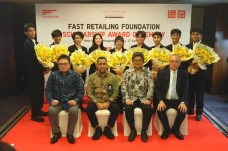 Angkatan Pertama Beasiswa...