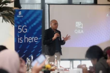 Pengguna 5G Global Diproyeksikan...