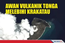Awan Vulkanik Gunung...