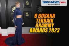 6 Busana Terbaik Grammy...