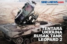 Tentara Ukraina Merusak...