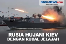 Rusia Menembakan Lebih...