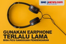 Gunakan Earphone Terlalu...