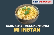 Mengkonsumsi Mi Instan...