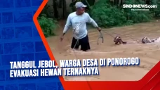 Tanggul Jebol, Warga...