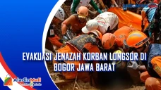 Evakuasi Jenazah Korban...
