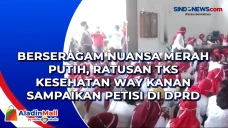 Berseragam Nuansa Merah...