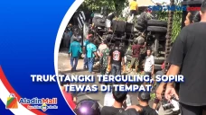 Truk Tangki Terguling,...