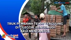 Truk Pembawa Telur Terguling...