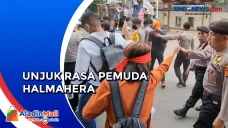 Tuntut Penanganan Pembantaian...