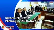 Sidang Perdana Kasus...