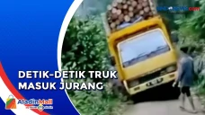 Video Amatir Rekam Detik-Detik...