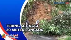 Akibat Goncangan Gempa,...