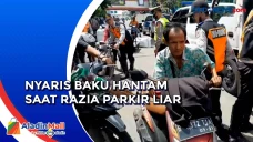 :Juru Parkir Liar Panik...