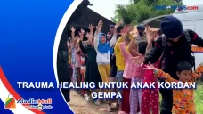 Petugas Berbagi Keceriaan...