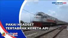Gunakan Headset, Pria...